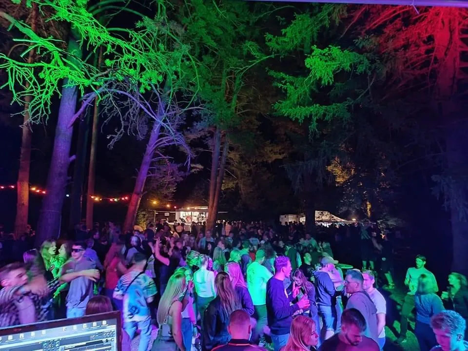 Publikum und Atmosphäre beim 3 Tages Fest